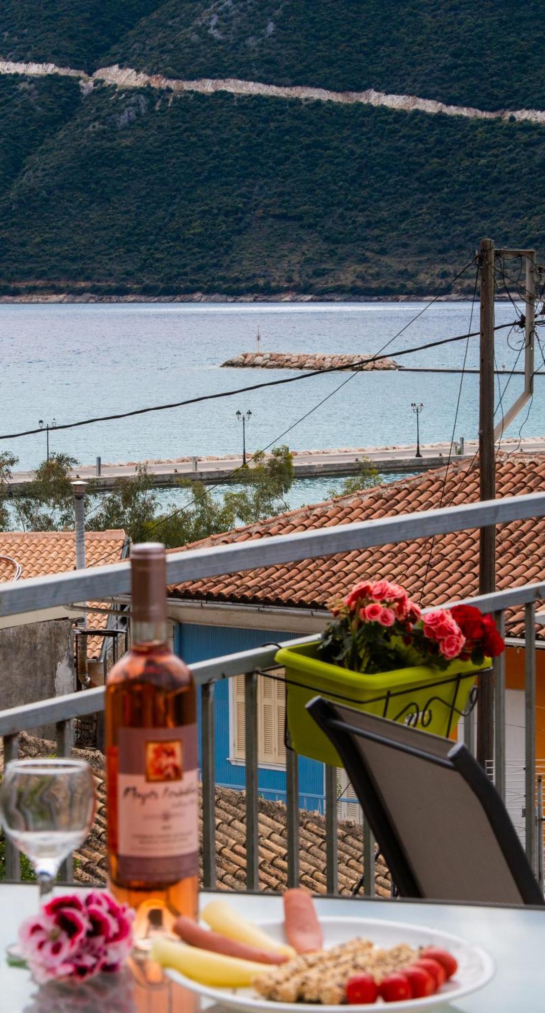 Mediterraneo Studios Vasiliki  Exterior photo