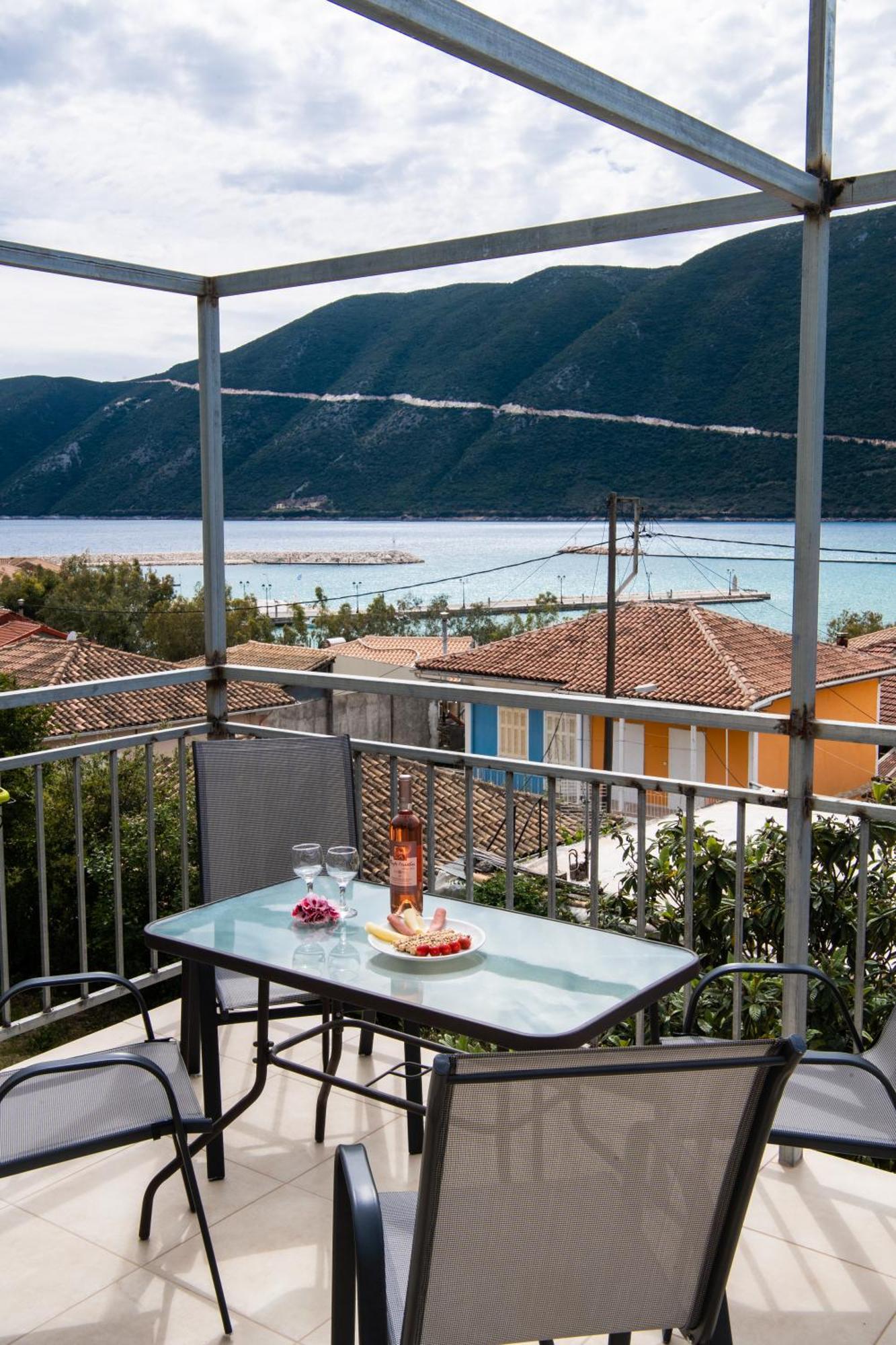 Mediterraneo Studios Vasiliki  Exterior photo