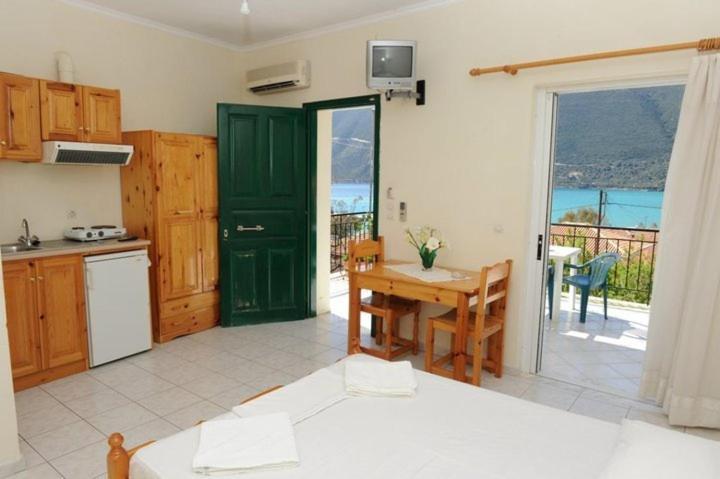 Mediterraneo Studios Vasiliki  Exterior photo